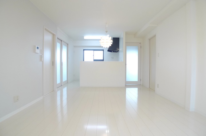 SKY LIFE　／空に住む部屋