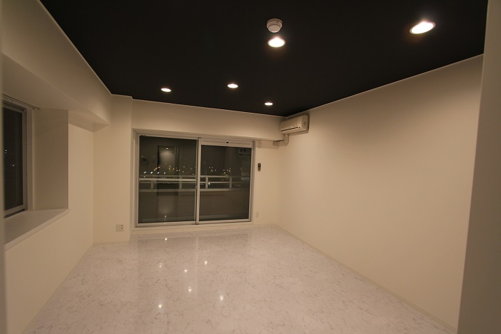 NY LIFE　／100万ドルの夜景が見える部屋
